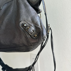 ✨ Authentic Balenciaga city bag medium in black color Pre-owned ✨