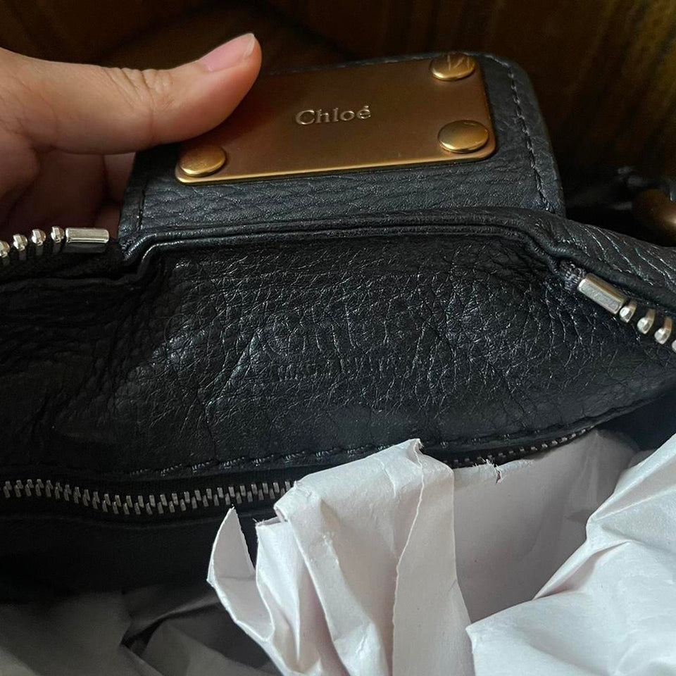✨ Authentic Vintage Classic Regular Size Black Leather Chloé Paddington Bag with Brass-toned Hardware Pre-owned ✨