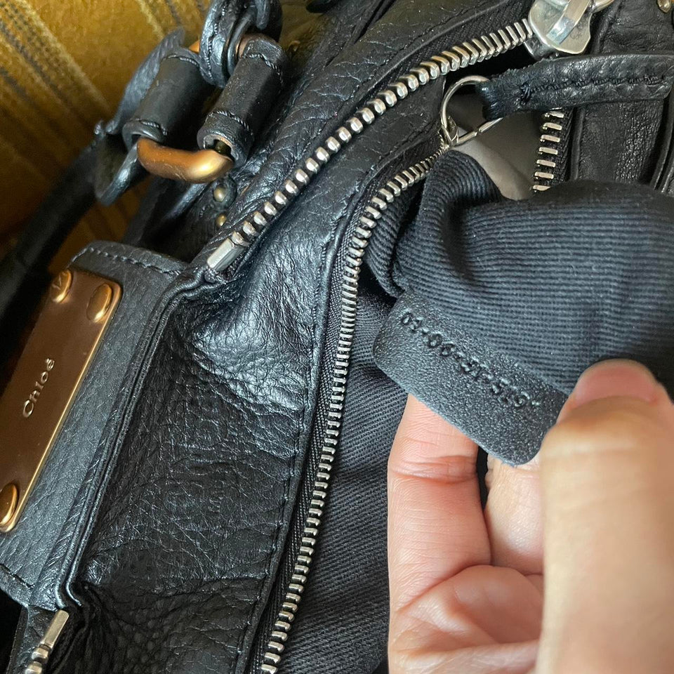 ✨ Authentic Vintage Classic Regular Size Black Leather Chloé Paddington Bag with Brass-toned Hardware Pre-owned ✨