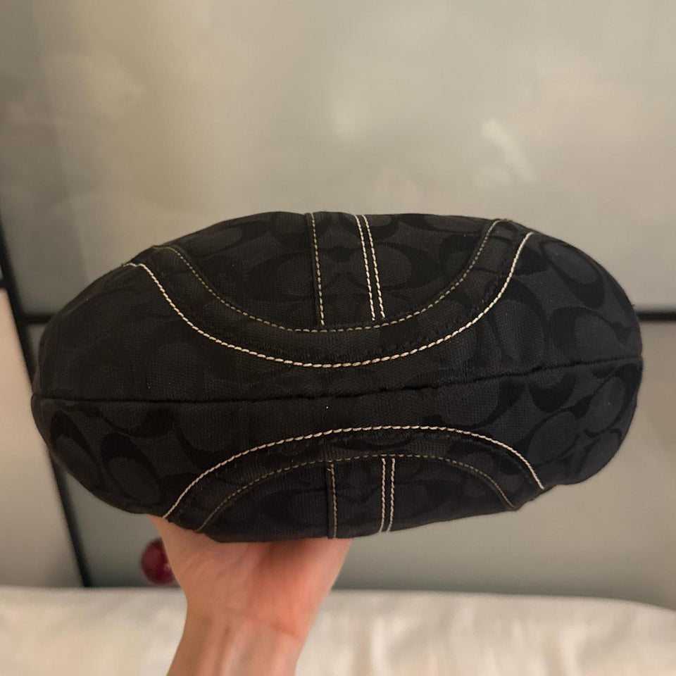 ✨ Cutest coach bag in very good condition