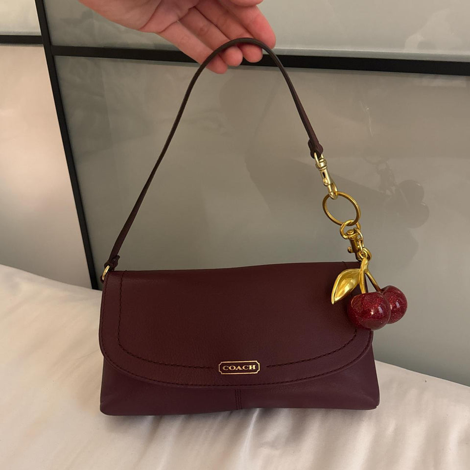 ✨ Cutest mini coach bag in excellent condition