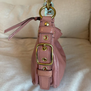 cutest authentic vintage coach in very good