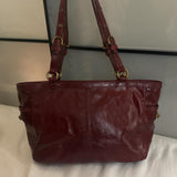 Beautiful soft leather coach bag in very good condition