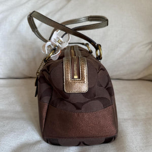 cutest vintage coach bag in excellent condition