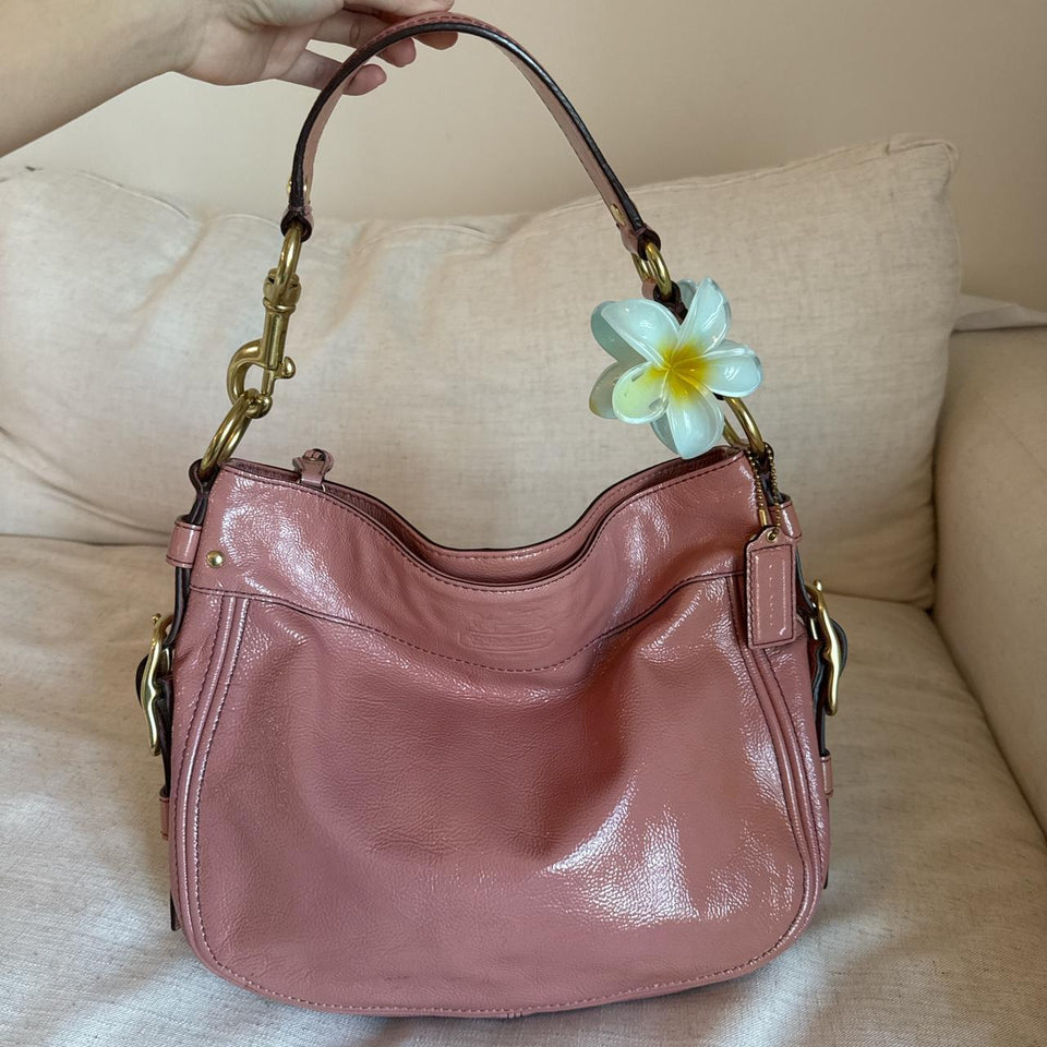 cutest authentic vintage coach in very good